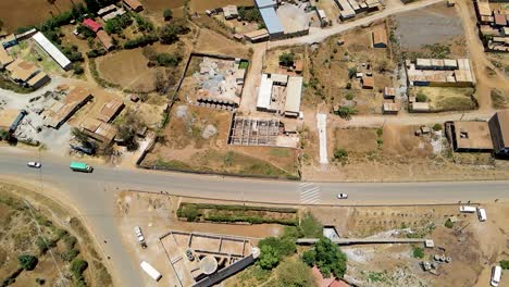 Vista-Aérea-De-Pájaro-De-La-Aldea-Rural-De-Loitokitok,-Barrio-Pobre-De-Nairobi,-Kenia