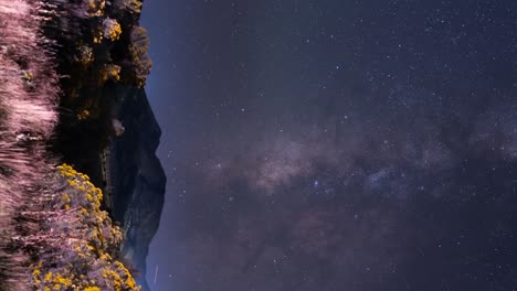 twilight to nighttime milky way time lapse in utah's west desert - vertical panning