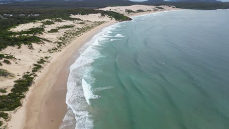 One-Mile-Beach-on-a-very-calm-summer-day