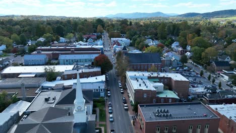 inclinación aérea de la ciudad de lexington, virginia