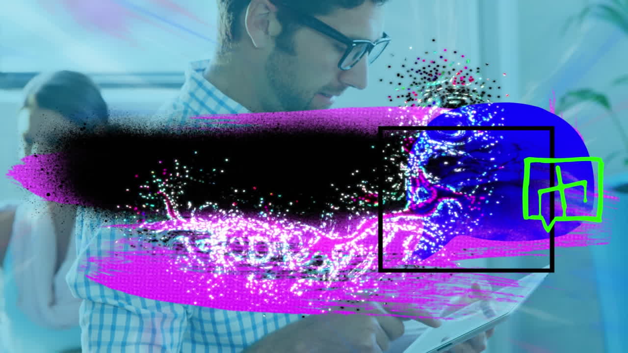 animación de vibrantes garabates digitales sobre el hombre usando una tableta