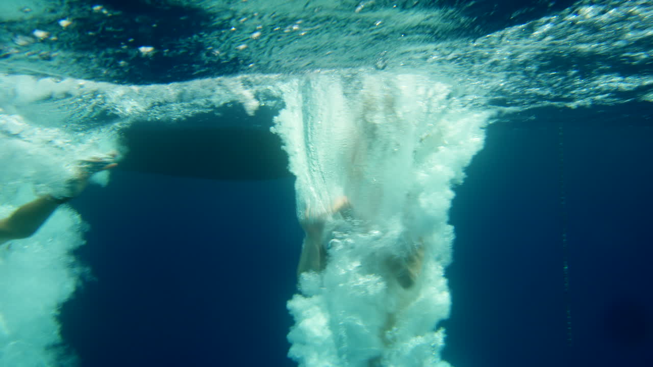 이 순간들은 나중에 이야기가 될 것입니다.