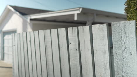 Blue-fence-in-an-alley