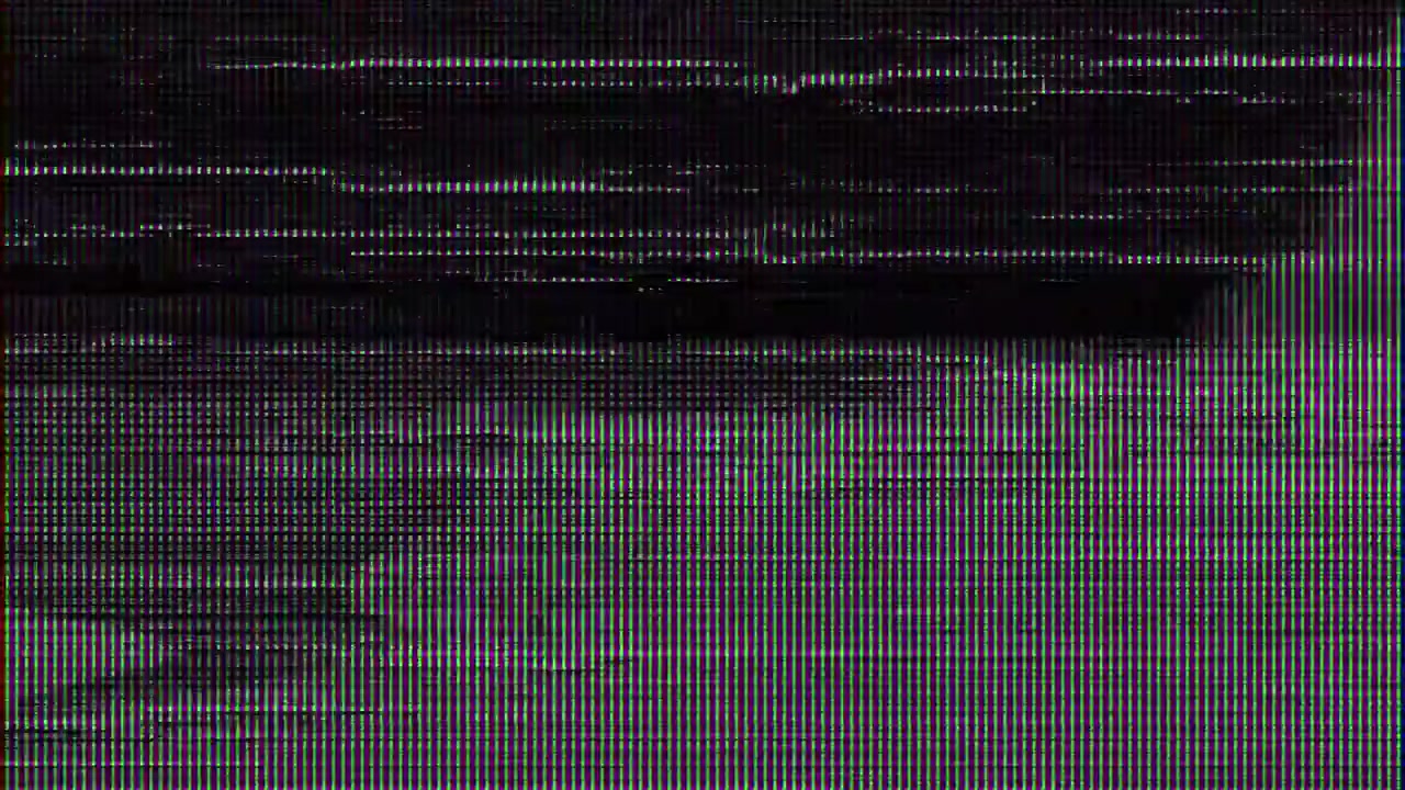 Rumore di glitch digitale e interferenza statica su uno schermo scuro