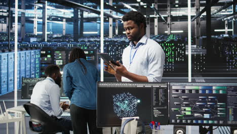 data center technician uses node tree programming to identify performance issues