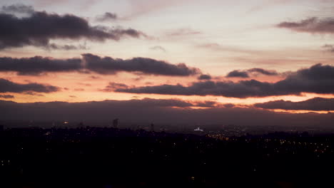 vista del horizonte en leeds al atardecer