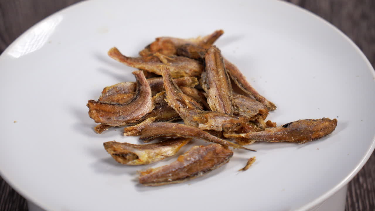 peces pequeños secos