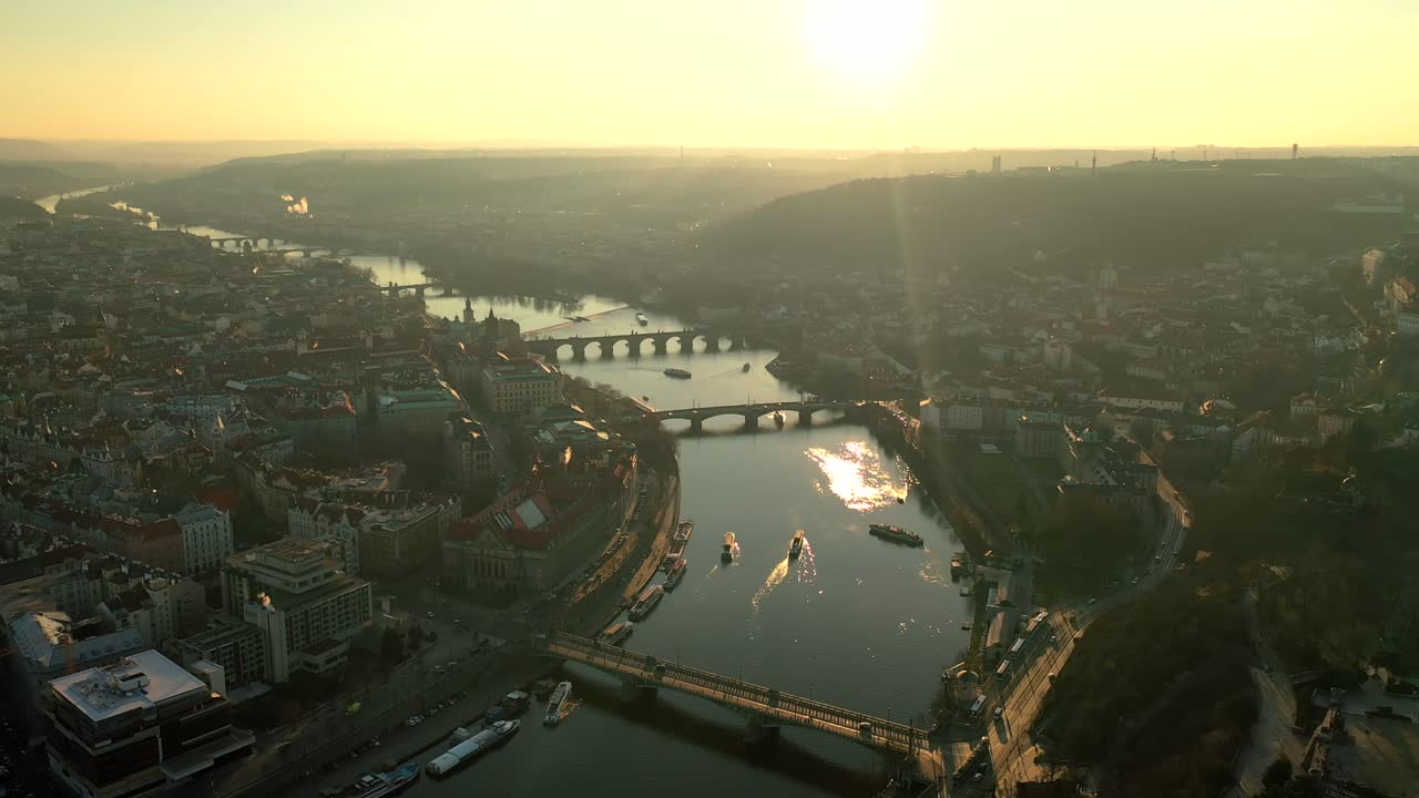 Praga, Ponte Svatopluk Čech, Fiume Moldava, Repubblica Ceca, Drone.