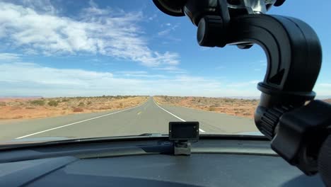 Conduciendo-Por-Una-Carretera-Recta-En-El-Estado-De-Utah-Y-Arizona