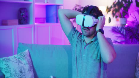 el entusiasta de los juegos de computadora admira a ai en vr