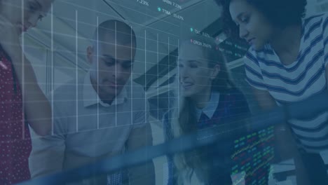 animación del procesamiento de datos financieros y el mercado de valores sobre diversas personas de negocios