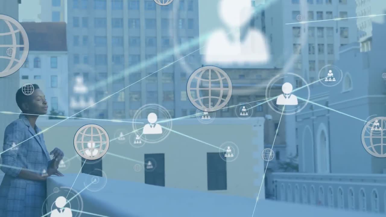 연결된 아이콘, 글로브, 사려 깊은 아프리카계 미국인 사업가 여성이 발코니에 서 있습니다.