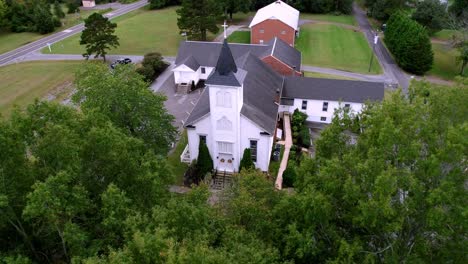 small church, chapel in farmington nc, north carolina, religion in america, christian church, christianity, small town, hometown, hometown usa