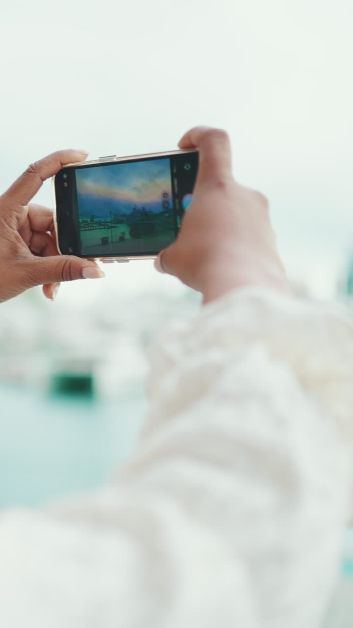 Taking pictures with a mobile phone