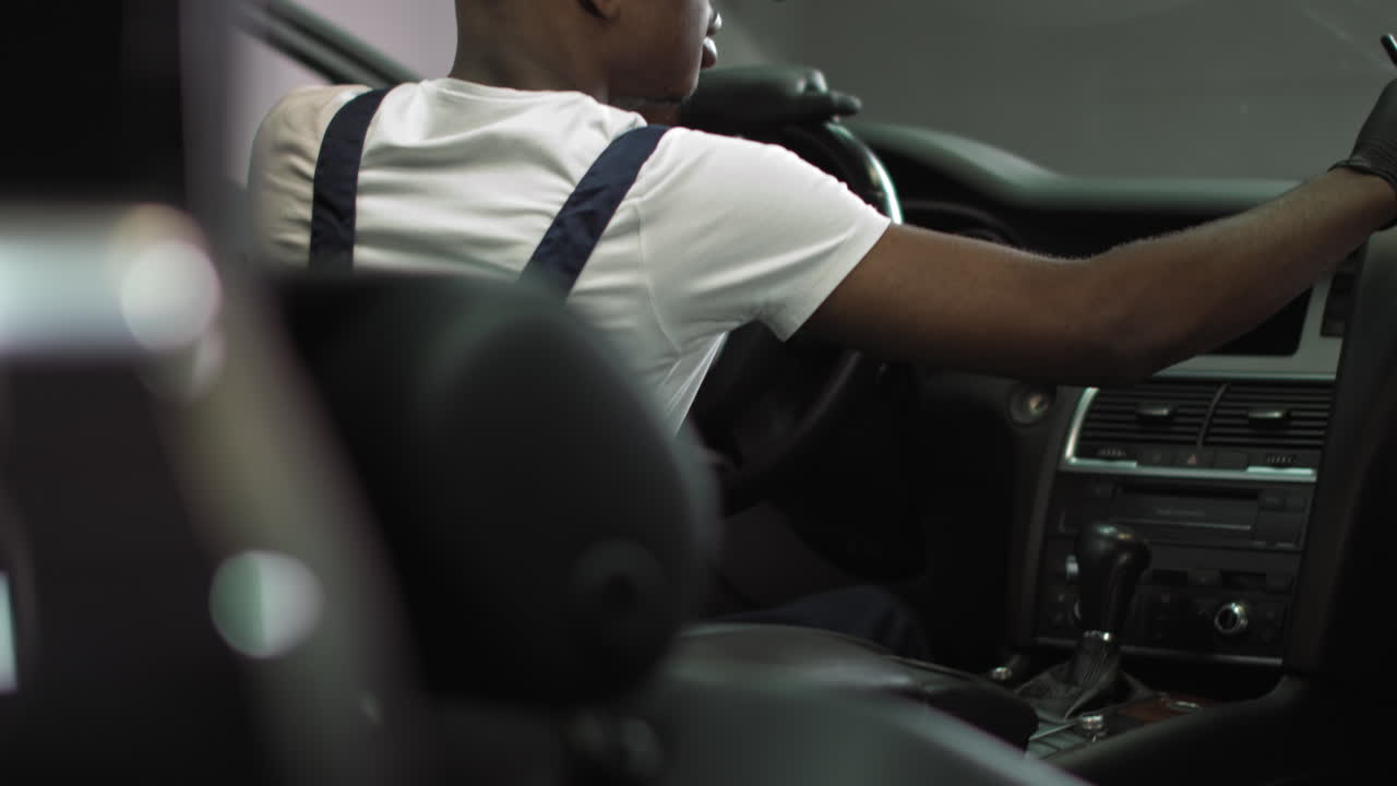 자동차 수리 및 유지보수