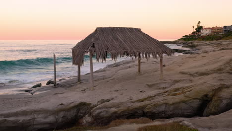 beach hut in la jolla, california