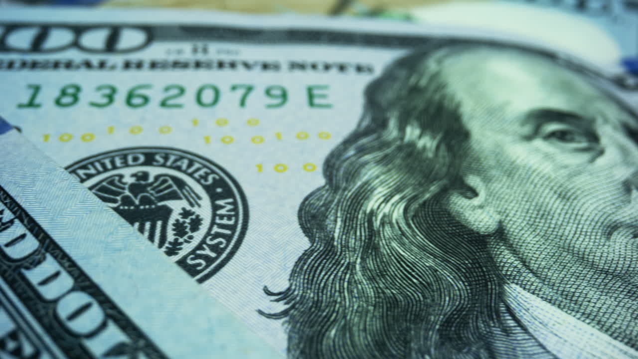 moneda de papel nacional de los estados unidos. billetes de cien dólares estadounidenses