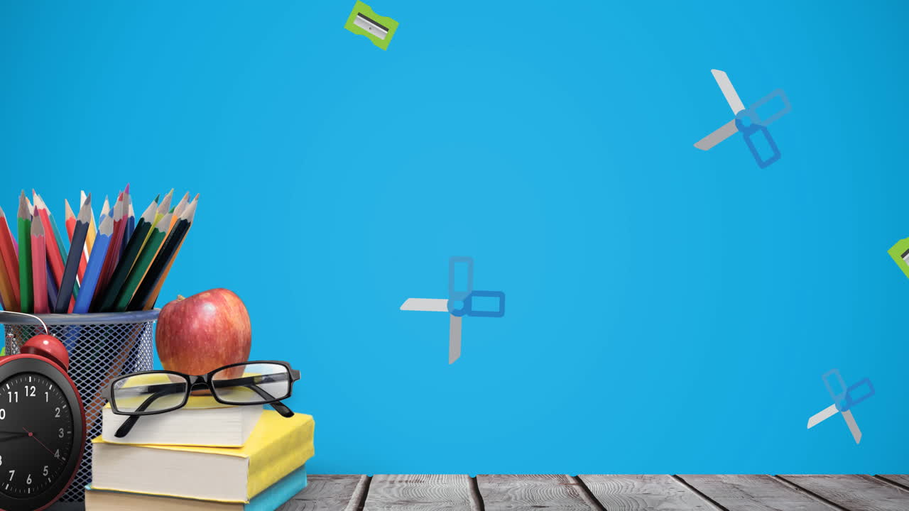 파란색 배경 에 나무 표면 위 에 있는 책 과 사무실 용품 의 애니메이션