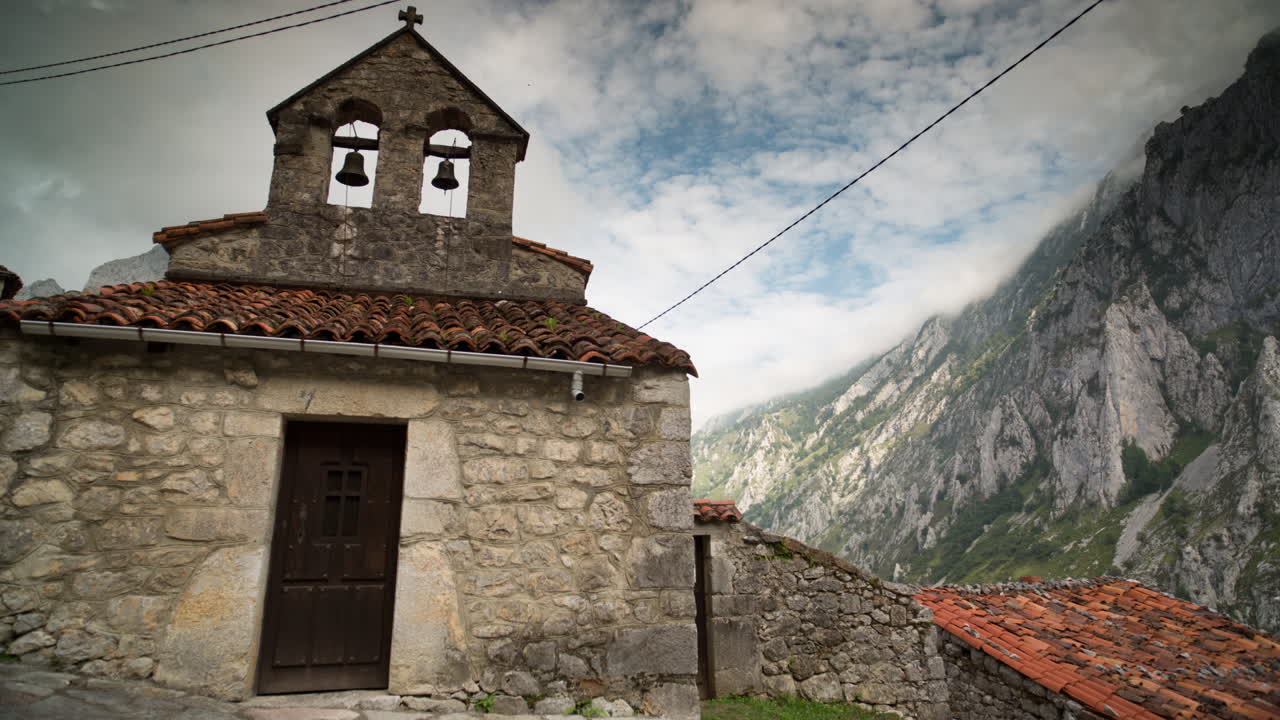 Chiesa dei Picos 00