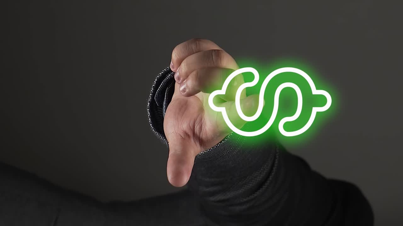 holograma brillante de dólar de dinero mostrado por el dedo de la persona, primer plano