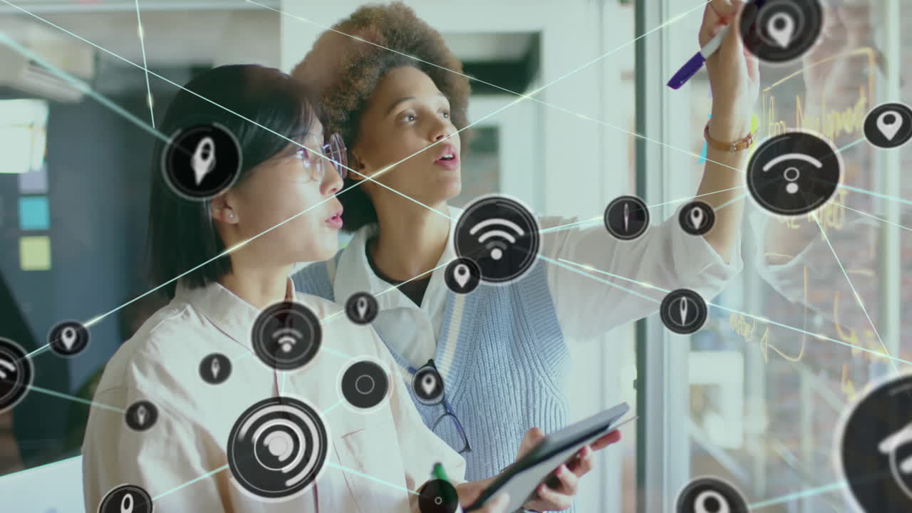 animación de la red de conexiones con iconos wifi sobre diversas personas de negocios en la oficina