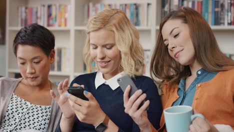 Friends-at-home-using-smart-phones-social-media