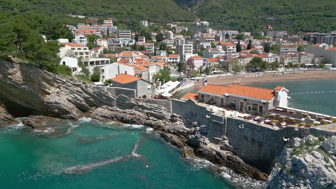 vista aérea de la ciudad costera