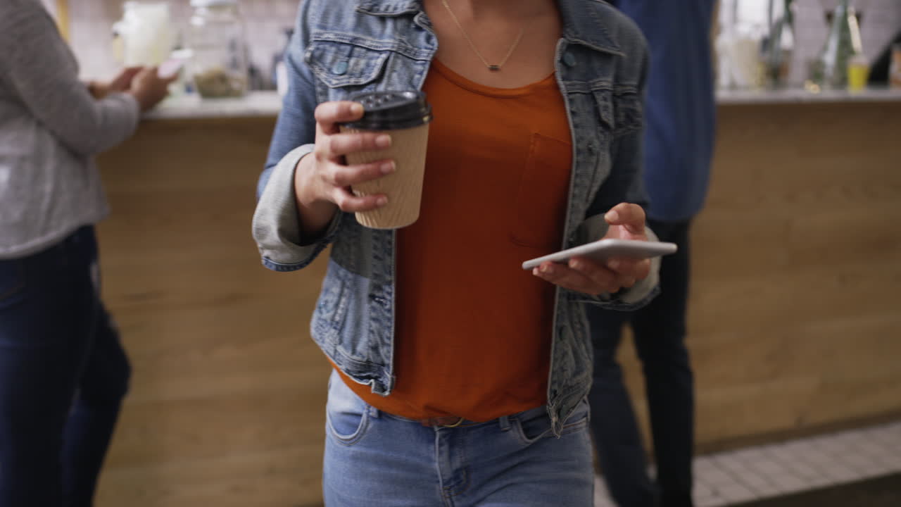 un café al día mantiene alejado al malhumorado.