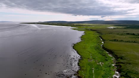 Koyuk-Alaska-Mit-Nach-Oben-Geneigtem-Koyuk-Einlass