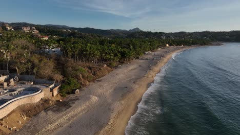 Sayulita,-Mexico's-main-beach-and-town