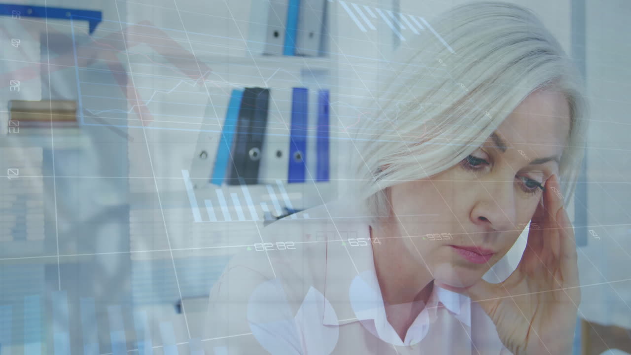 걱정스러운 백인 여성에 대한 금융 데이터 처리의 애니메이션