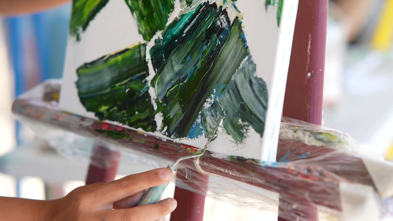 진행 중인 그림의 클로즈업