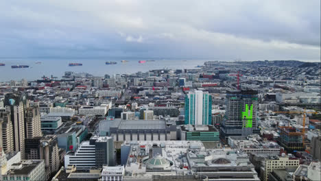 Epic-aerial-view-of-San-Francisco-South-Beach-neighbourhood-with-port-in-background,-California,-USA