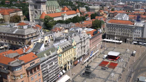 vista aérea del lapso de tiempo en el centro de la ciudad de zagreb, croacia