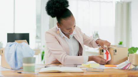 Black-woman,-logistics-and-packing-box