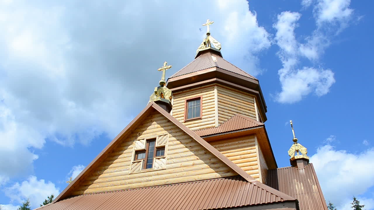 Trekirke. Kirke i fjellene, ortodoks, Ukraina