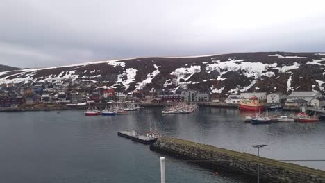 picturesque norwegian fishing villages with harbors and boats