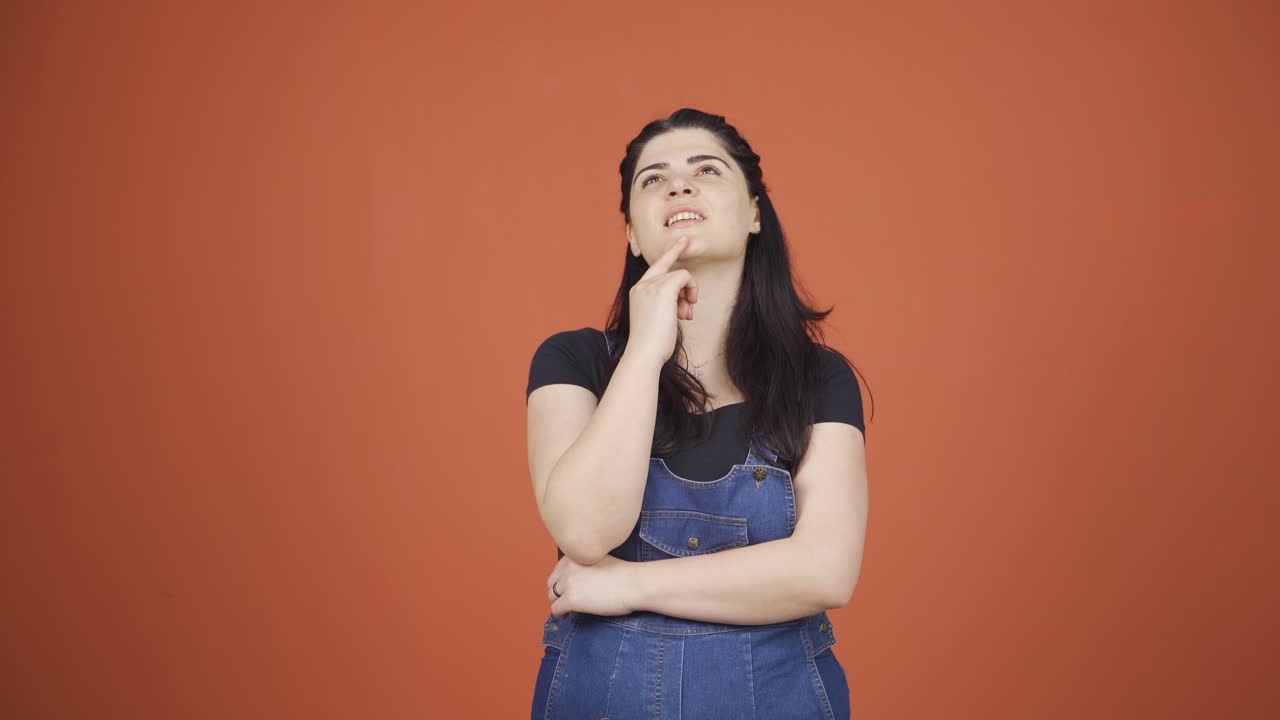 la mujer está soñando.