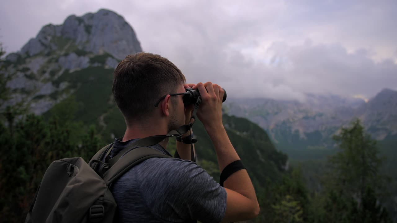 k video ancho filmado en un gimbal up