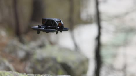 el despegue del moderno dron quadcopter dji avata