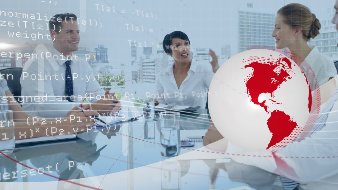 animación de globo giratorio y procesamiento de datos sobre personas de negocios felices estrechando la mano en una reunión