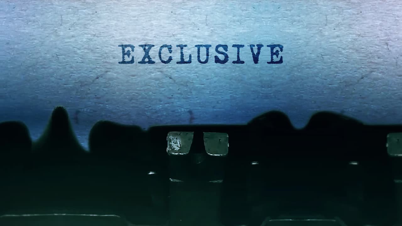 오래된 타자기에서 입력된 독점적인 텍스트