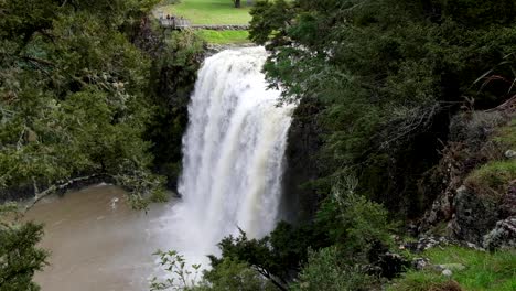 El-Enorme-Whangarei-Cae-Después-De-Las-Inundaciones-En-Toda-La-Región-En-Northland,-Nueva-Zelanda-Aotearoa