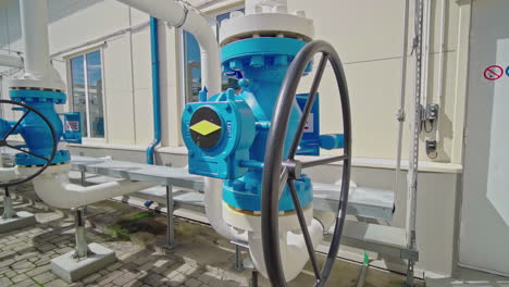 Pipe-Valves-And-Handwheel-at-Natural-Gas-Pumping-Station