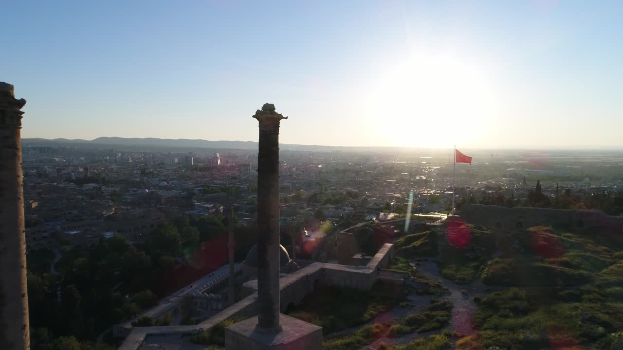 Vecchia struttura e città, vista aerea