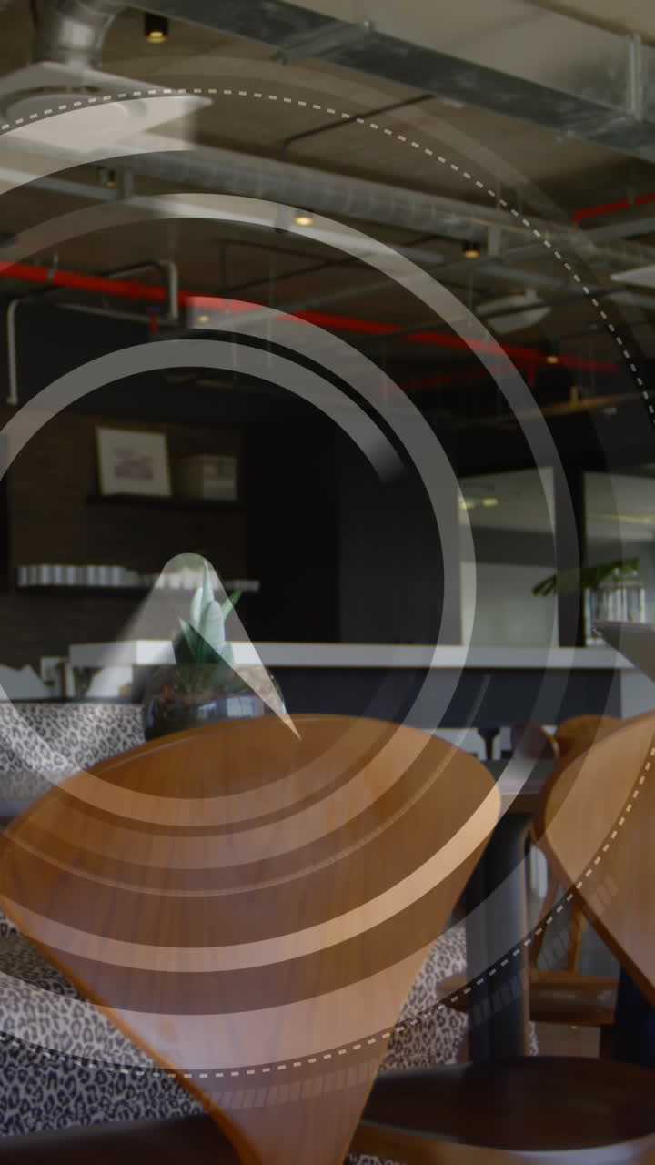 사무실에서 일하는 다양한 사업가들에 대한 시계 애니메이션