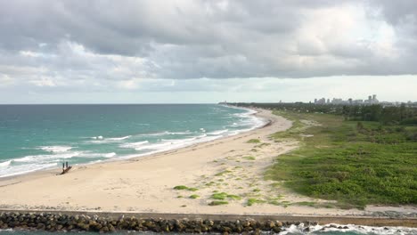 playa en el puerto de pam playa florida a última hora de la tarde