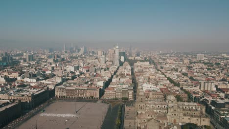 Impressive-flight-over-Mexico-city-download