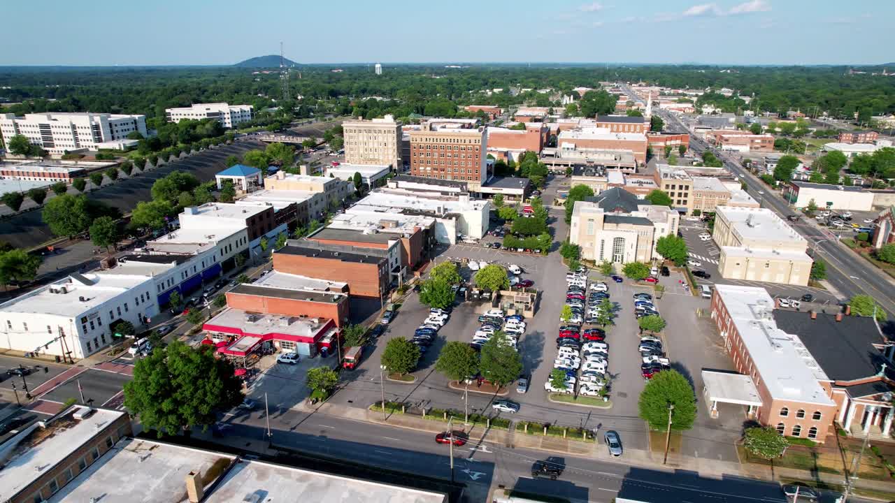 Aerial Fast Push into Gastonia NC, Gastonia North Carolina in 4k