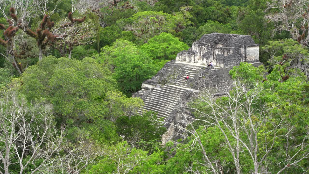 tikal, guatemala, centroamérica, el sitio maya más antiguo de américa